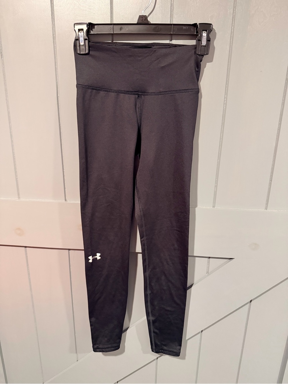 Under Armour Women’s High-Rise Black Performance Leggings